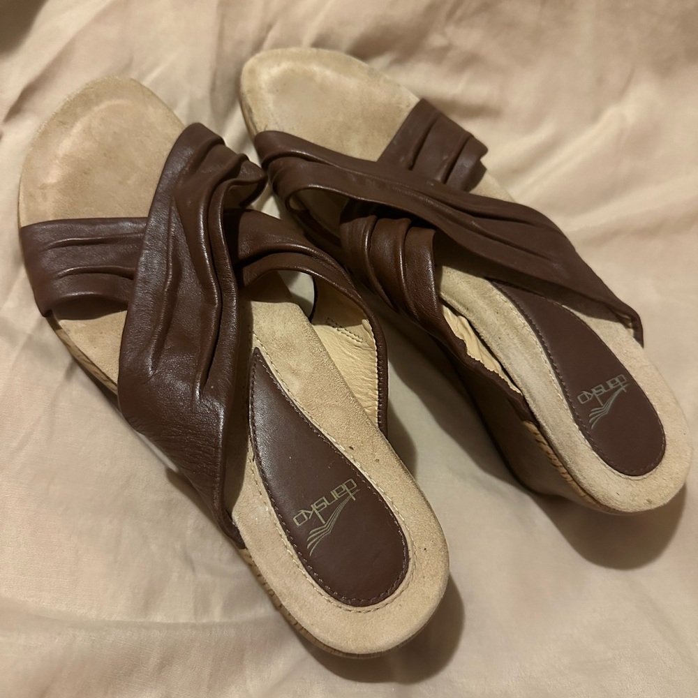 Brown Leather Dansko Sandals Size 39. Gently worn.